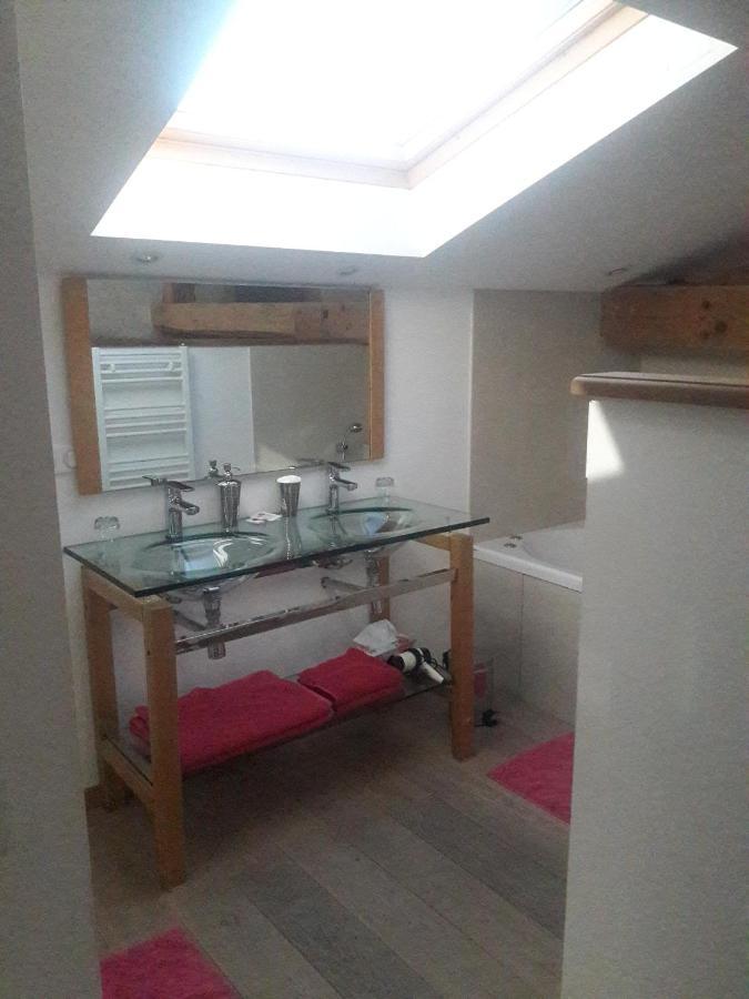 Chambres D'Hotes "Le Calme" Denicé Kültér fotó